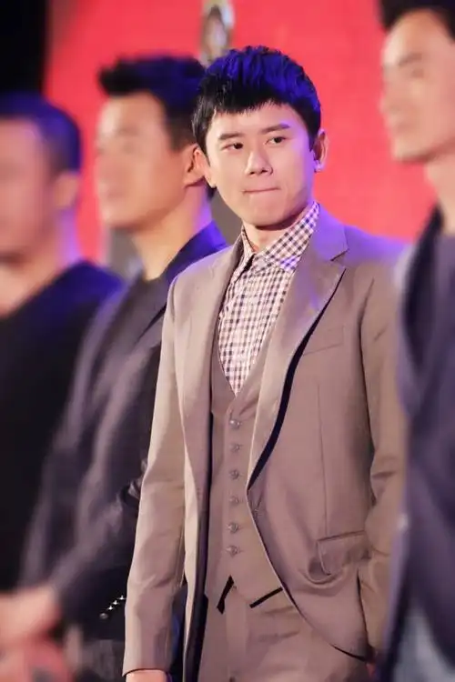 张杰《真心英雄》发布会 cr:rita-夭夭