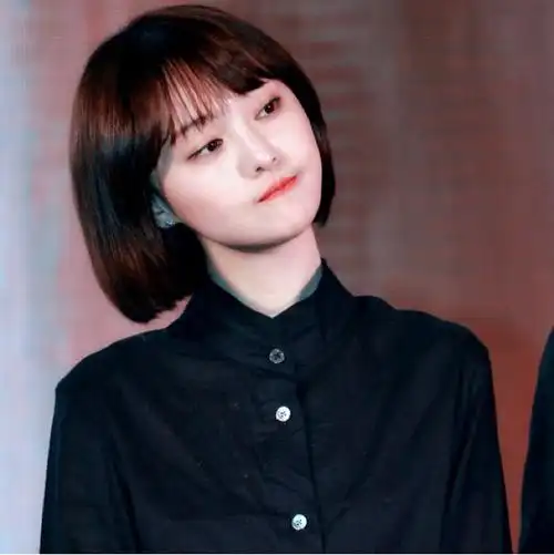 别的女明星是老天爷赏饭吃只有郑爽不同她是老天爷一口一口喂