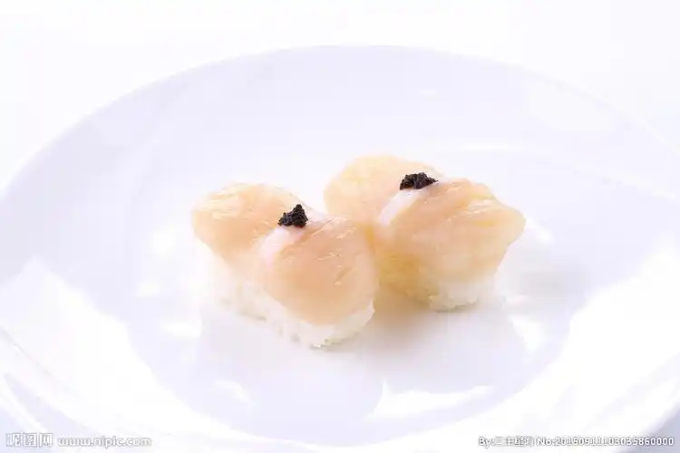 黑松露鲜带子寿司图片