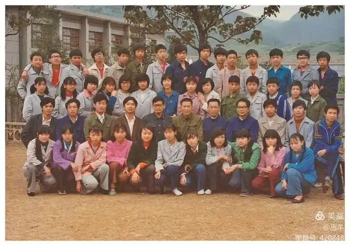 《老照片的岁月情怀》