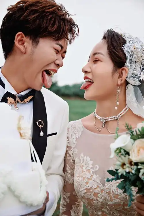 宙斯先生的婚纱摄影作品《ins白纱》