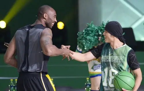 周董又拍新电影了然而这一次只是vr预告