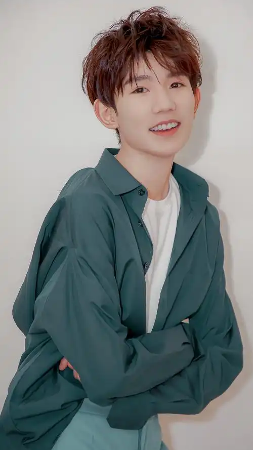 《我们的歌》王源的唱功略显稚嫩,弟弟还需加油啊