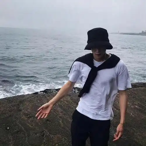 这组男生头像嘎嘎好用!__财经头条