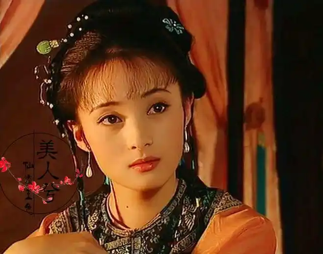 可以说是蒋勤勤的颜值巅峰了,看过这个剧照才知道为什么叫蒋勤勤