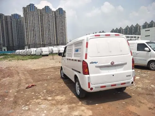 成都二手货拉拉新能源面包车租赁