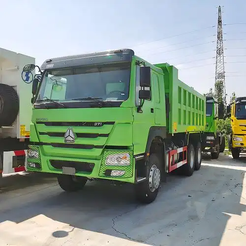 出口豪沃10轮自卸工程货车 双桥渣土运输车 371马力后翻垃圾车