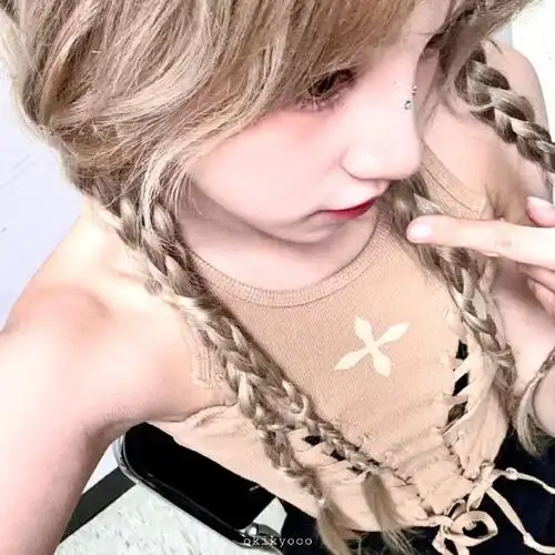 宋雨琦超话98#宋雨琦0923生日快乐#元气甜豆宋雨琦99自修//头像