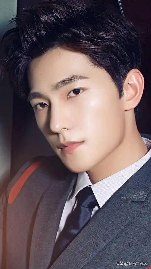 男歌手杨洋个人资料