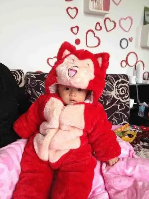 都来晒晒亲们的单眼皮宝宝吧