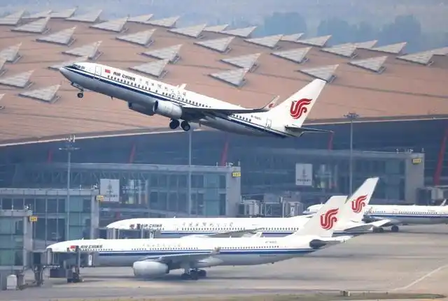 民航冷知识丨指引飞机的神秘"条形码"