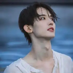 喜欢常华森头像