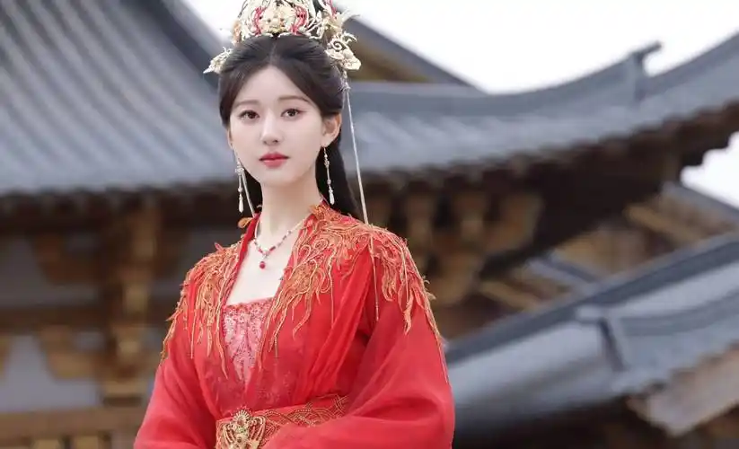 成毅再启仙侠新作,首搭赵露思人气拉满,王星越惊喜加盟_古装_春花