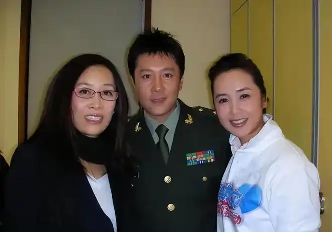 少女偶像蔡国庆拒绝那英追求母亲老年痴呆45岁才做爸爸