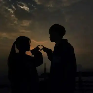 唯美意境情侣头像黄昏一对两张图片