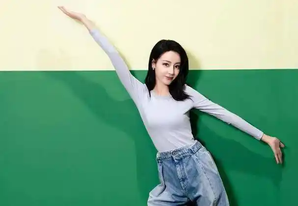 迪丽热巴怀孕风波再升级!