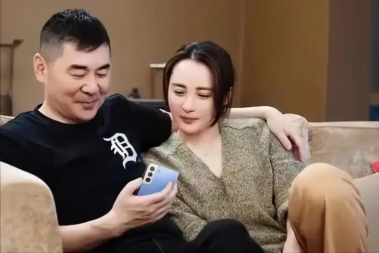 事实证明,蒋勤勤和老公心心相印,夫妻俩产生了共振,把彼此捧成了"影帝