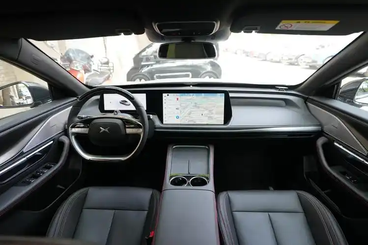 小鹏p7i 2023款性能版内饰实拍 - 新闻详情 - 买车网