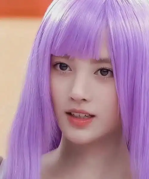 鞠婧祎cos雅典娜紫发旧照