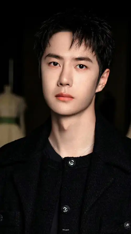 有人感叹,王一博是真稳啊,有行动却从不自证,有目标却从不盲目宣扬.