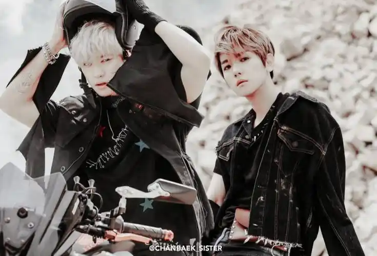 朴灿烈# #边伯贤# #exo# 灿白壁纸 背景 头像 锁屏