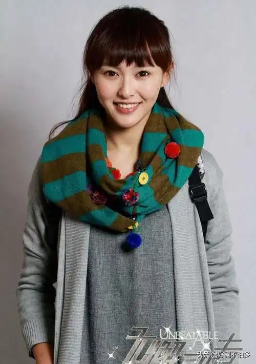 胡歌唐嫣一起领奖(唐嫣早期主演的商战剧)(3)