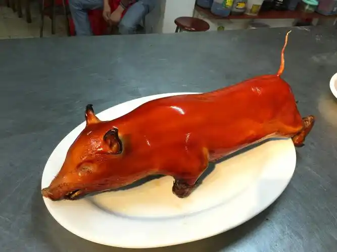 粤煌烧腊培训广东烤乳猪培训光皮化皮烧乳猪培训