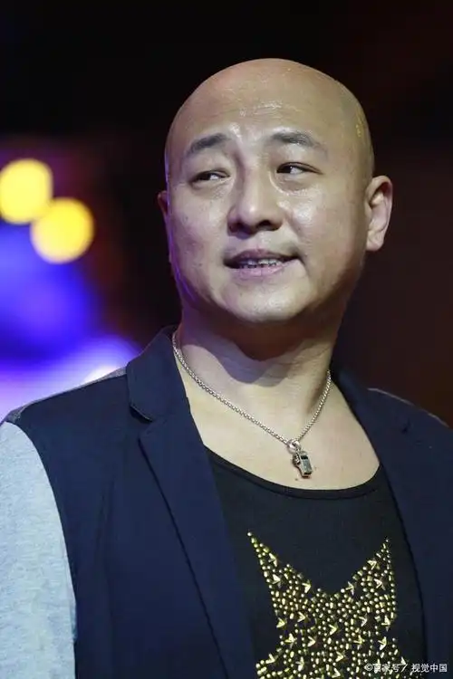 周晓鸥:音乐与影视路上的坏人与英雄