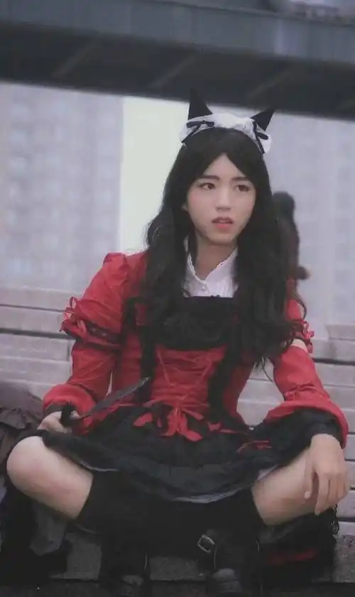 王俊凯是青春偶像团体tfboys的队长.