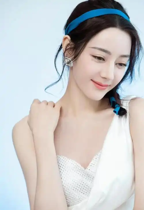 迪丽热巴#美图9_网易订阅