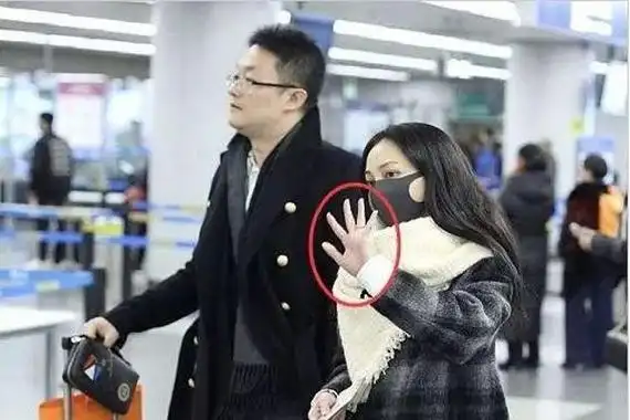 文章和姚笛是怎么被发现的正式在一起一年