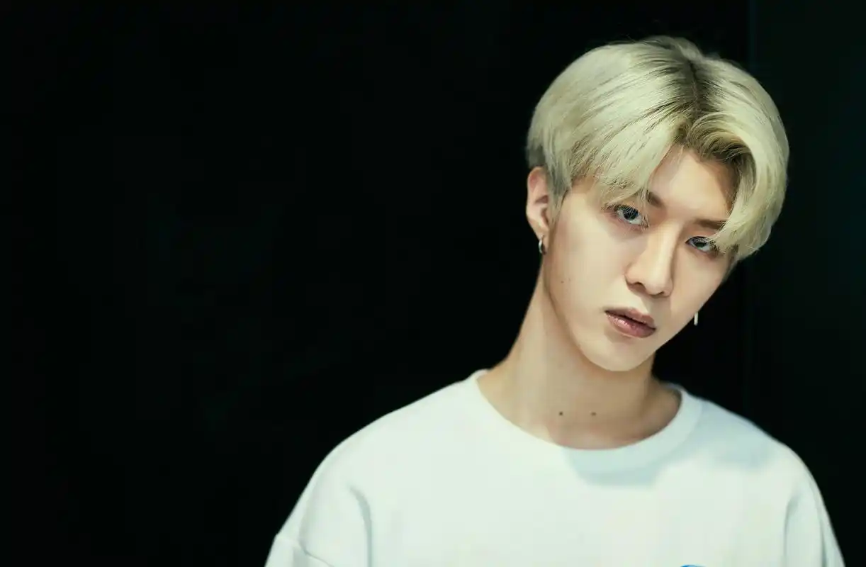 范丞丞图片 范丞丞帅气图片 _ 图片网