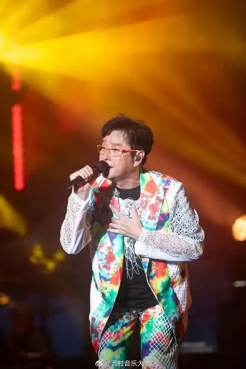 73岁谭咏麟假唱不了一点##谭咏麟谈年轻歌手假唱现象