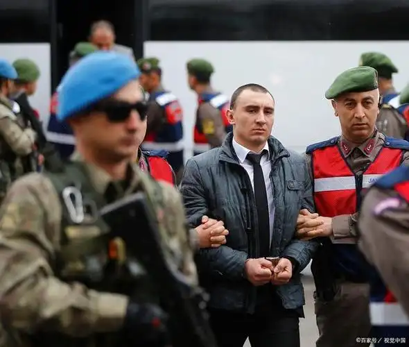 塞尔维亚在逮捕增加紧张局势后释放了三名科索沃警察