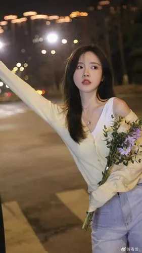 美女壁纸网上超火的小姐姐壁纸特别好看的女生壁纸最流行美女锁屏