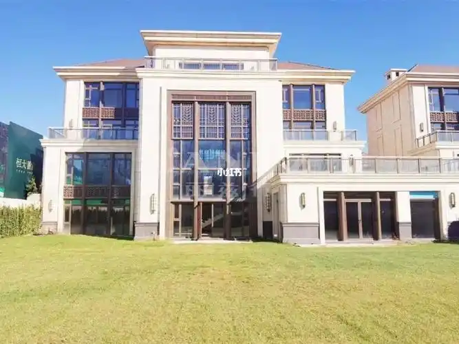 一个可以装下别墅的别墅恒大丽宫