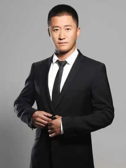 吴京参加金鸡奖,拿出苹果手机来拍摄,被吐槽消费爱国情怀