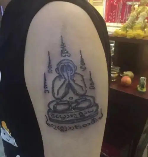 室友预约了一个周九良的同款纹身,就因为他看《德云斗笑社》变成了