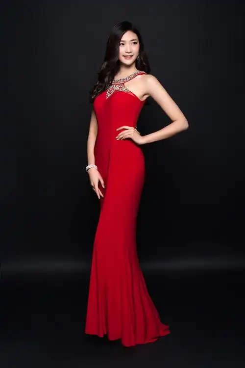 热情红晚礼服-水晶镶边绣散发耀眼光芒性感不含蓄