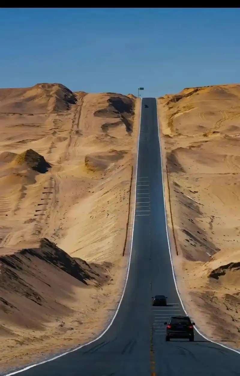 最美无人区,一路荒凉,寸草不生,神奇天路,315国道u型公路 - 抖音