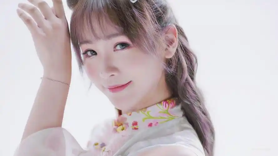 sing女团呆比蒋申debbie壁纸