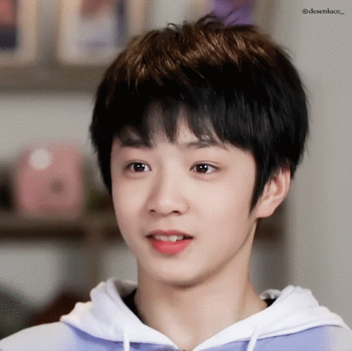 刘耀文亮晶晶大眼萌攻击合集(动图极多)