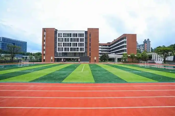 今天新学校开学现场直击一大堆热辣新图来袭