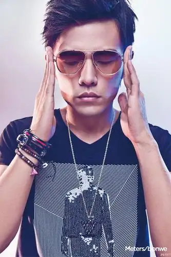 周杰伦美特斯邦威2013春季时尚写真大片