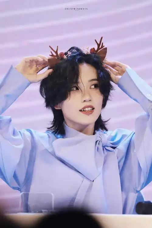 陆柯燃粉色睡衣派对##陆柯燃21g线下签售会