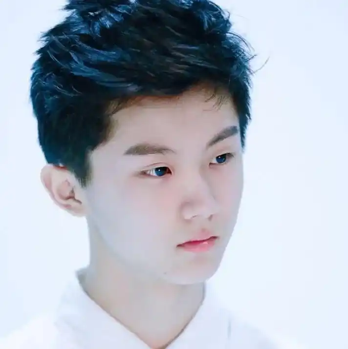 马嘉祺#微博头像  - 抖音