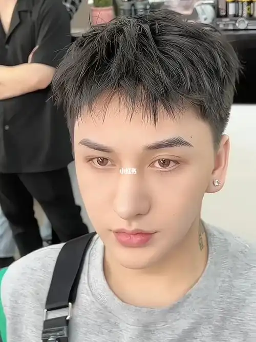 韩式立体前刺 男生一定要剪一次前刺😍