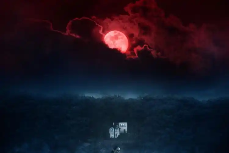 p>《夜间小屋》是大卫·布鲁克纳执导,丽贝卡·豪尔主演的恐怖片,该