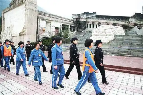 成都女子监狱16名服刑人员走出高墙 走进映秀 感悟"生命"