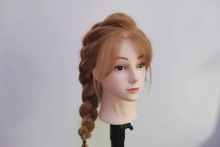 2步完成韩系侧麻花辫太温柔啦